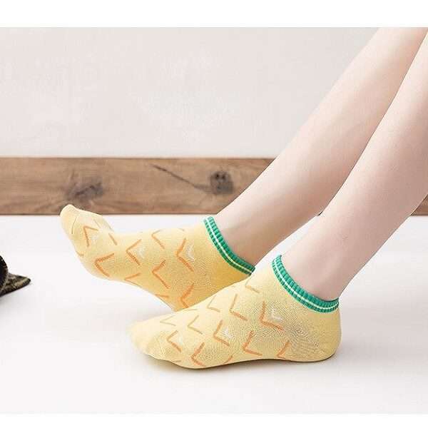 WR0343 Women Fancy Cotton Socks All 4960 1.jpeg