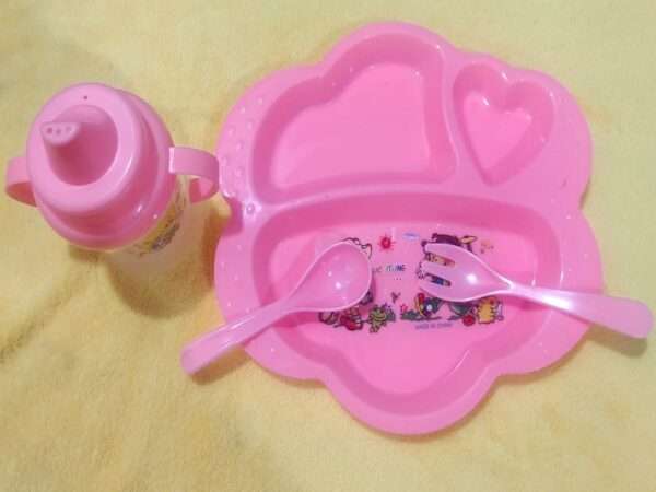 WJI 135 Flower Shape Kids Dinner Set All 4170 1.jpeg